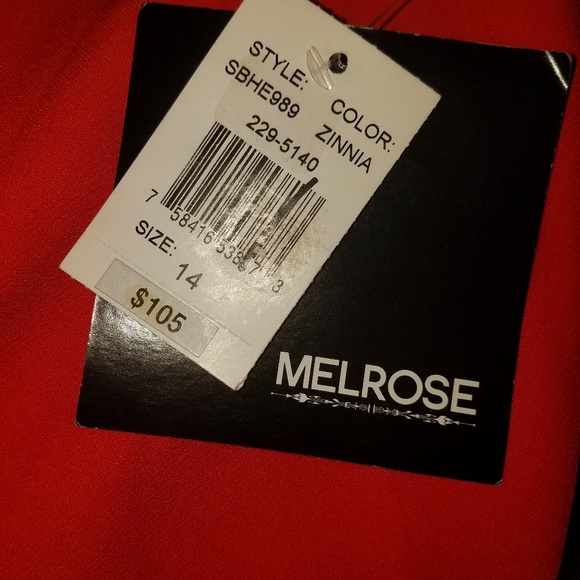 Melrose Crisscross V-neck Dress - Picture 4 of 4